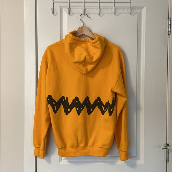✨ Charlie Brown hoodie [size SMALL] - Picture 3 of 4